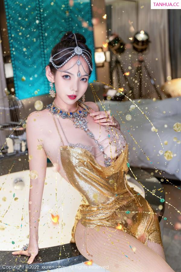 大美媚京  [XiuRen]高清写真图 2022.09.08 No.5559 大美妞儿第20张图片